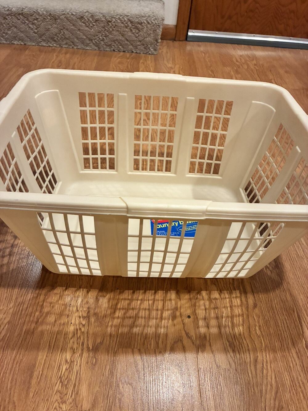 Vintage Rubbermaid Laundry Basket 2965 Tan‎ Almond Hamper Rectangular Plastic